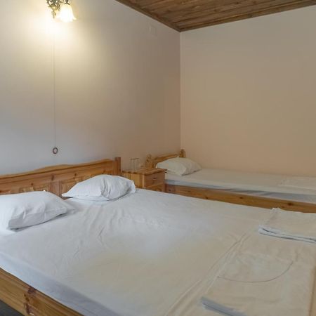 Hotel Комплекс Водопада Khrabrino Habitación foto