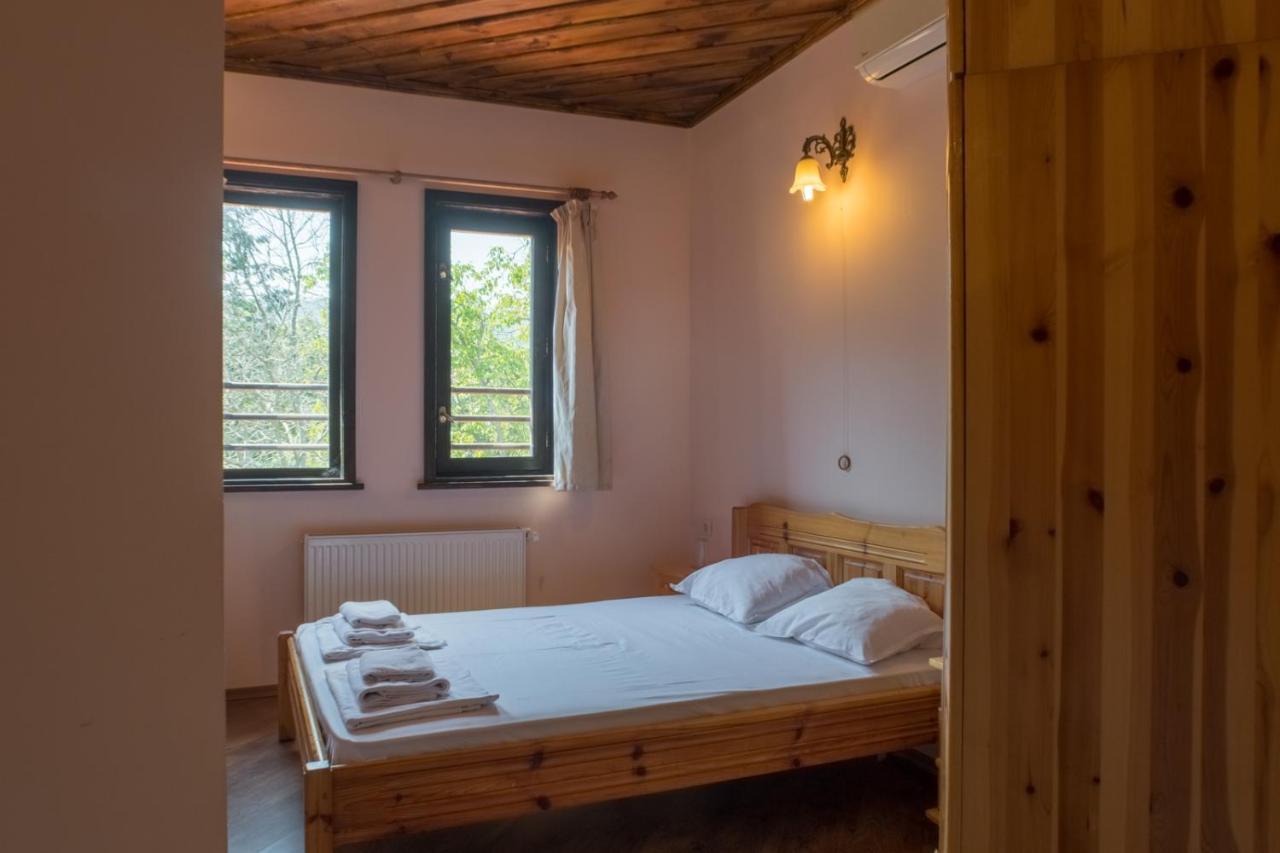 Hotel Комплекс Водопада Khrabrino Habitación foto